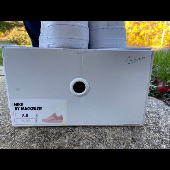 Nike Air Force 1 - Picture 5 of 7